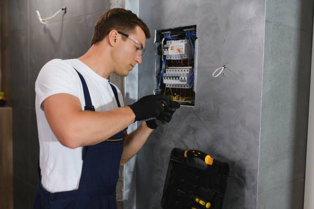 Best Circuit Breaker Repair  in Iyanbito, NM